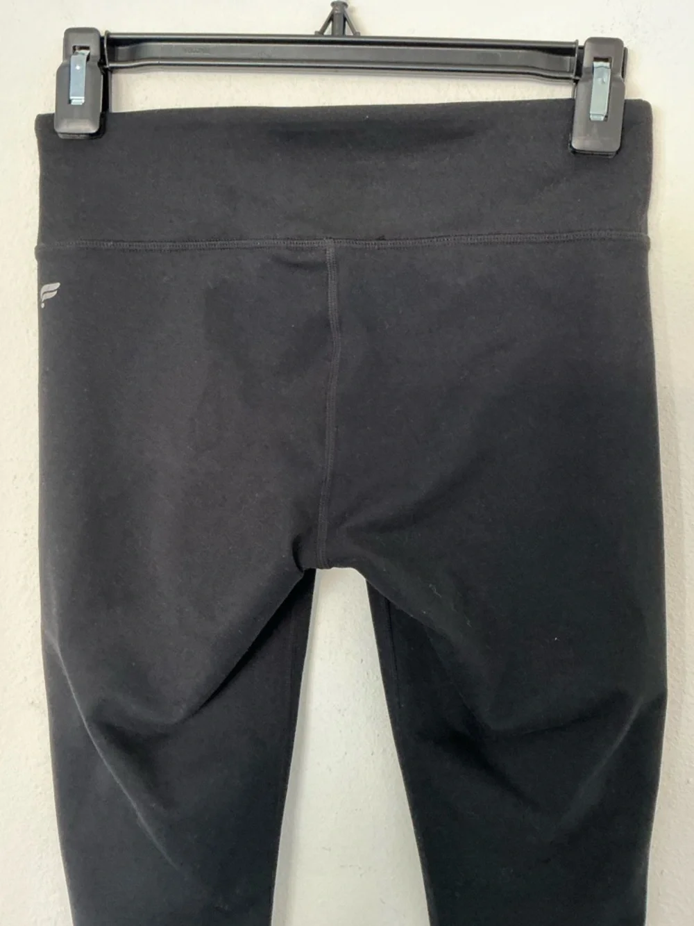 Fabletics PowerHold Black Leggings Size Small High Waisted Athletic Workout - Picture 4 of 7